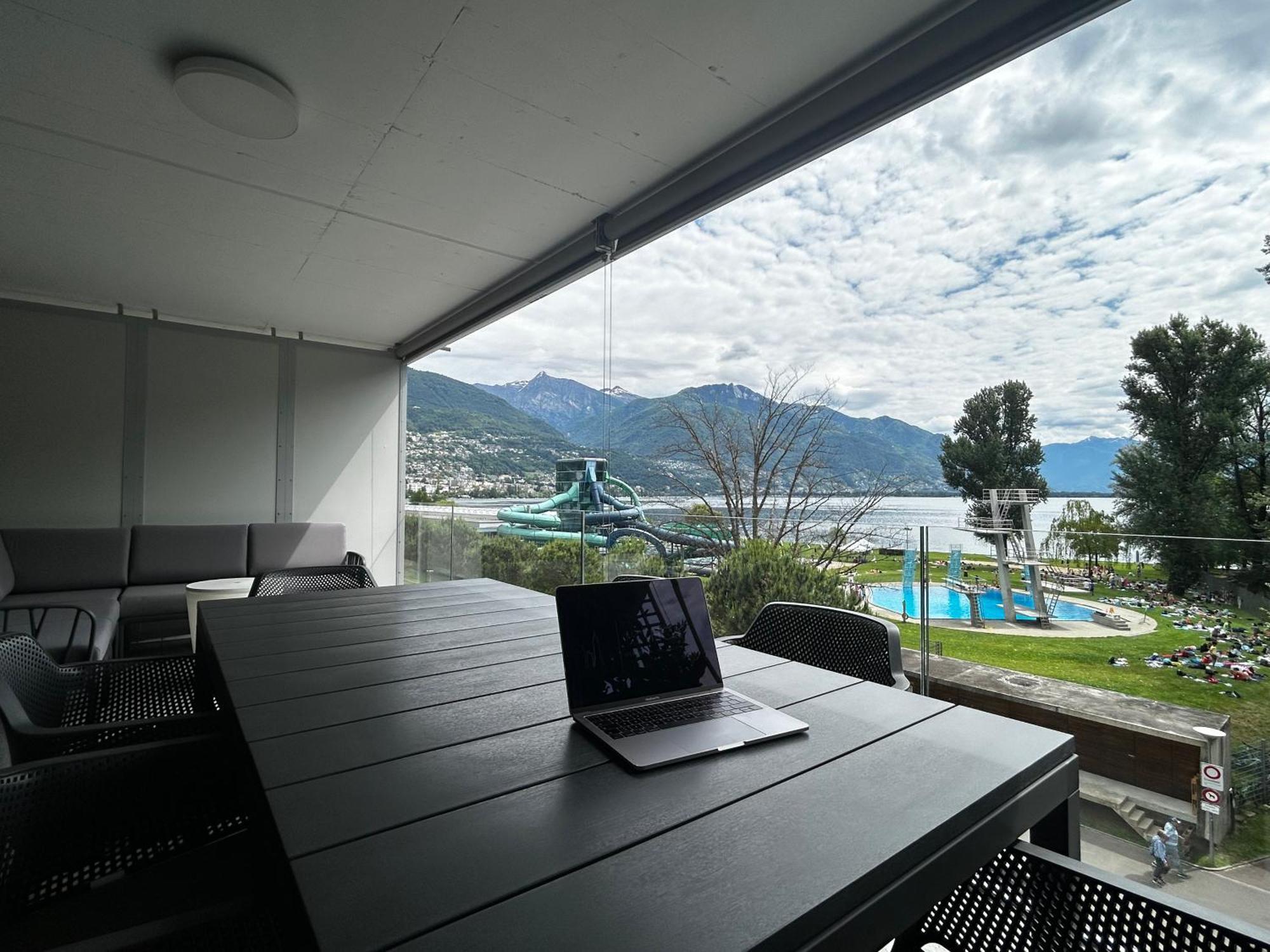 Family Apartment, Near The Beach Whit Private Park Locarno Exterior photo