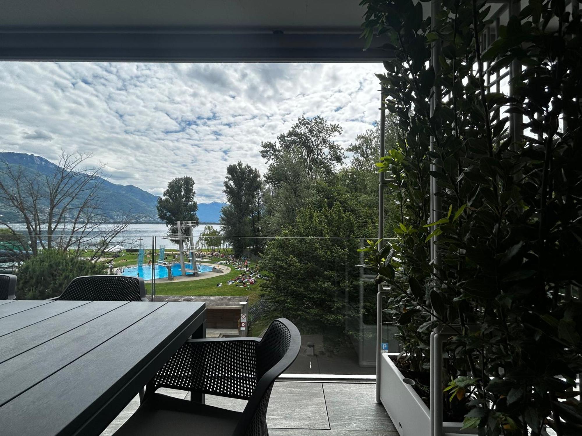 Family Apartment, Near The Beach Whit Private Park Locarno Exterior photo