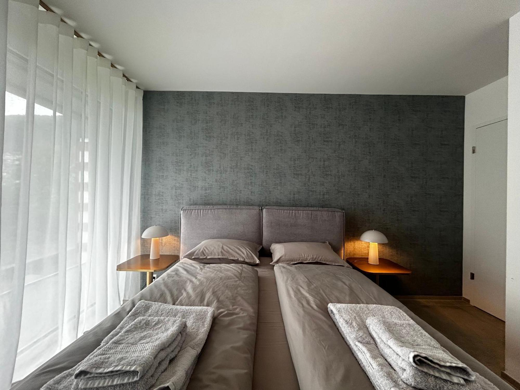 Family Apartment, Near The Beach Whit Private Park Locarno Exterior photo